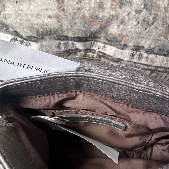 HOLIDAY ready MINI CROSSBODY bag - Picture 8 of 10